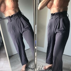 Aritzia Babaton high waisted pants pleats pockets